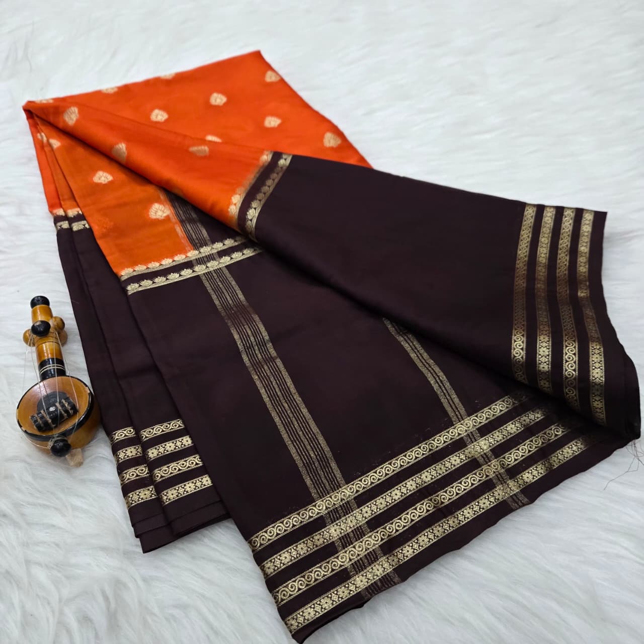Contrast Blouse Semi Mysore Crepe Silk Cotton Saree